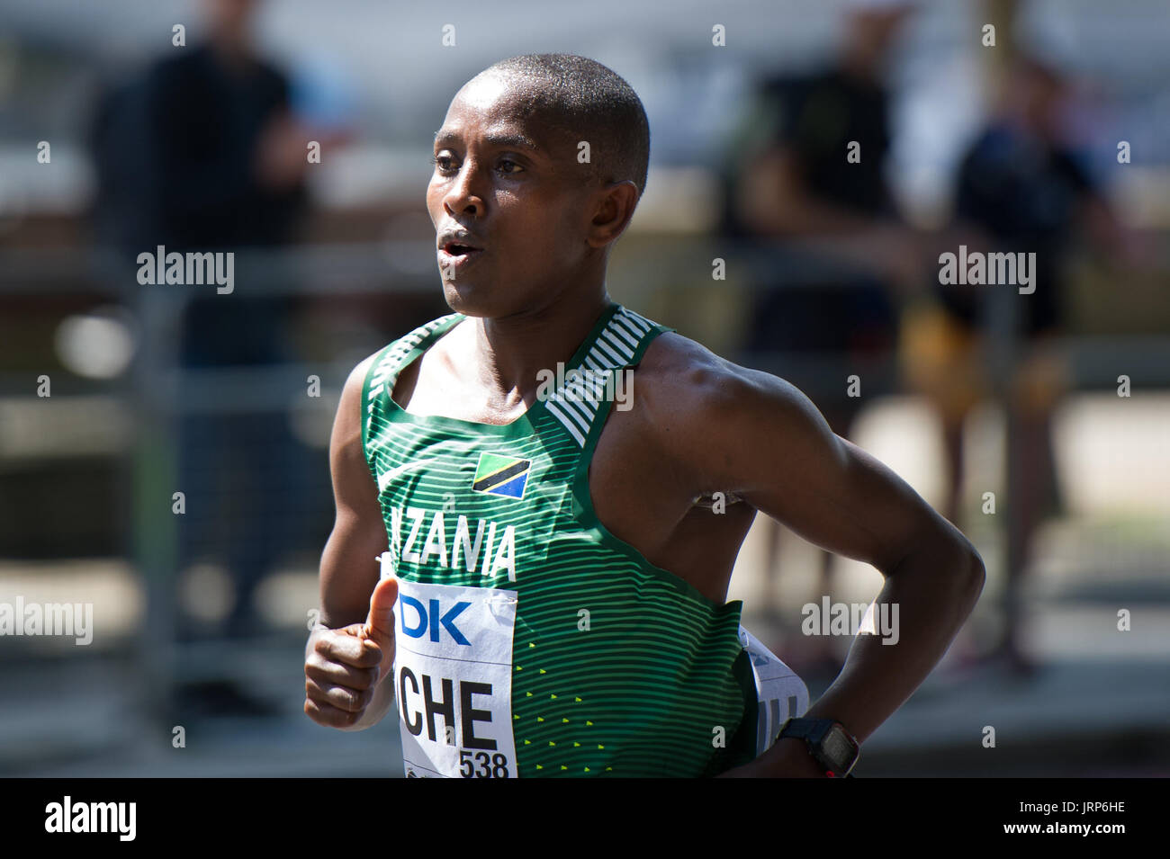 Londres, Royaume-Uni. 6 Août, 2017. Stephno Gwandu Huche (Tanzanie) à l'IAAF World Athletics Championships Men's Marathon Race Crédit : Phil Swallow Photography/Alamy Live News Banque D'Images