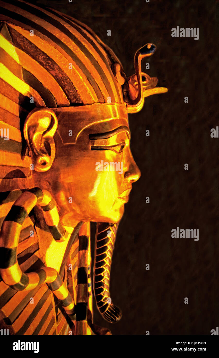 Masque de sarcophage golden King Tut au Caire Musée Égyptien, l'Egypte Banque D'Images