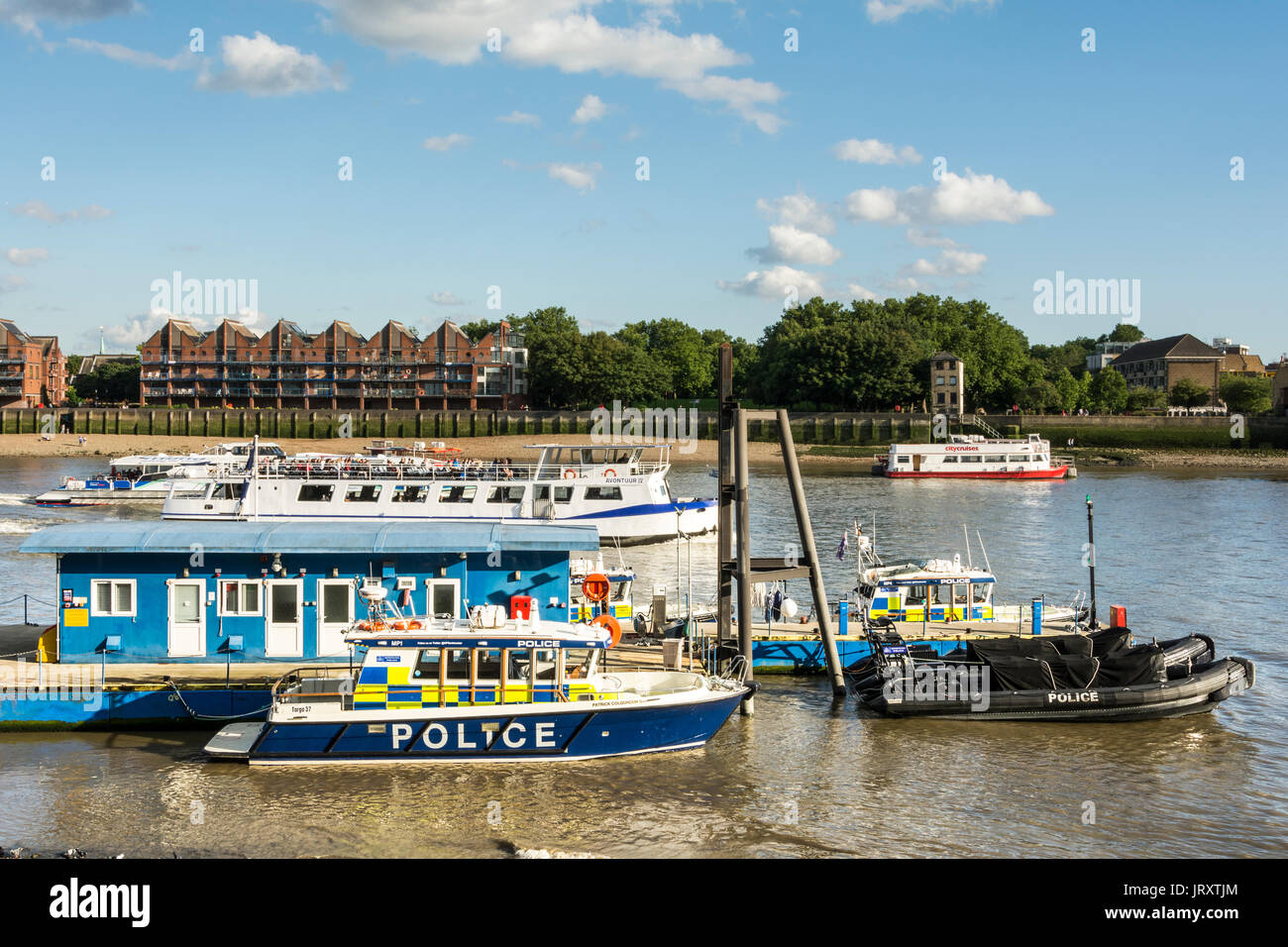 L'unité de police maritime de la Police métropolitaine siège à Wapping, London, UK Banque D'Images