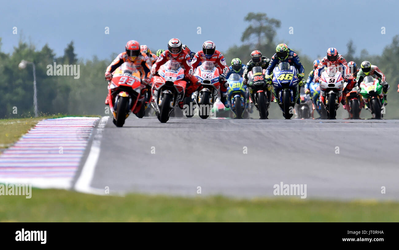 Brno, République tchèque. Le 06 août, 2017. Moto MotoGP coureurs sur route en action lors du Grand Prix de la République tchèque 2017 sur le circuit de Brno en République tchèque, le 6 août 2017. Credit : Lubos Pavlicek/CTK Photo/Alamy Live News Banque D'Images