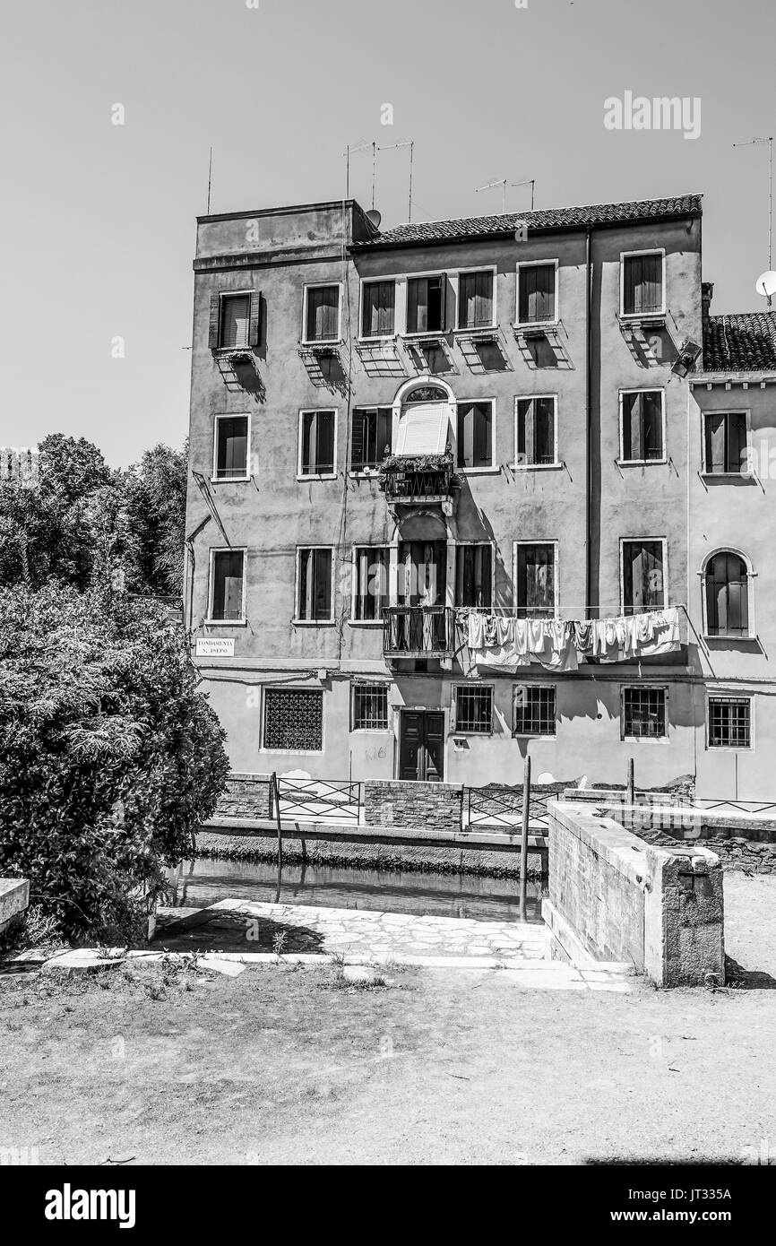 Maison typiquement italien dans le quartier historique de Venise - Venise, Italie - 29 JUIN 2016 Banque D'Images