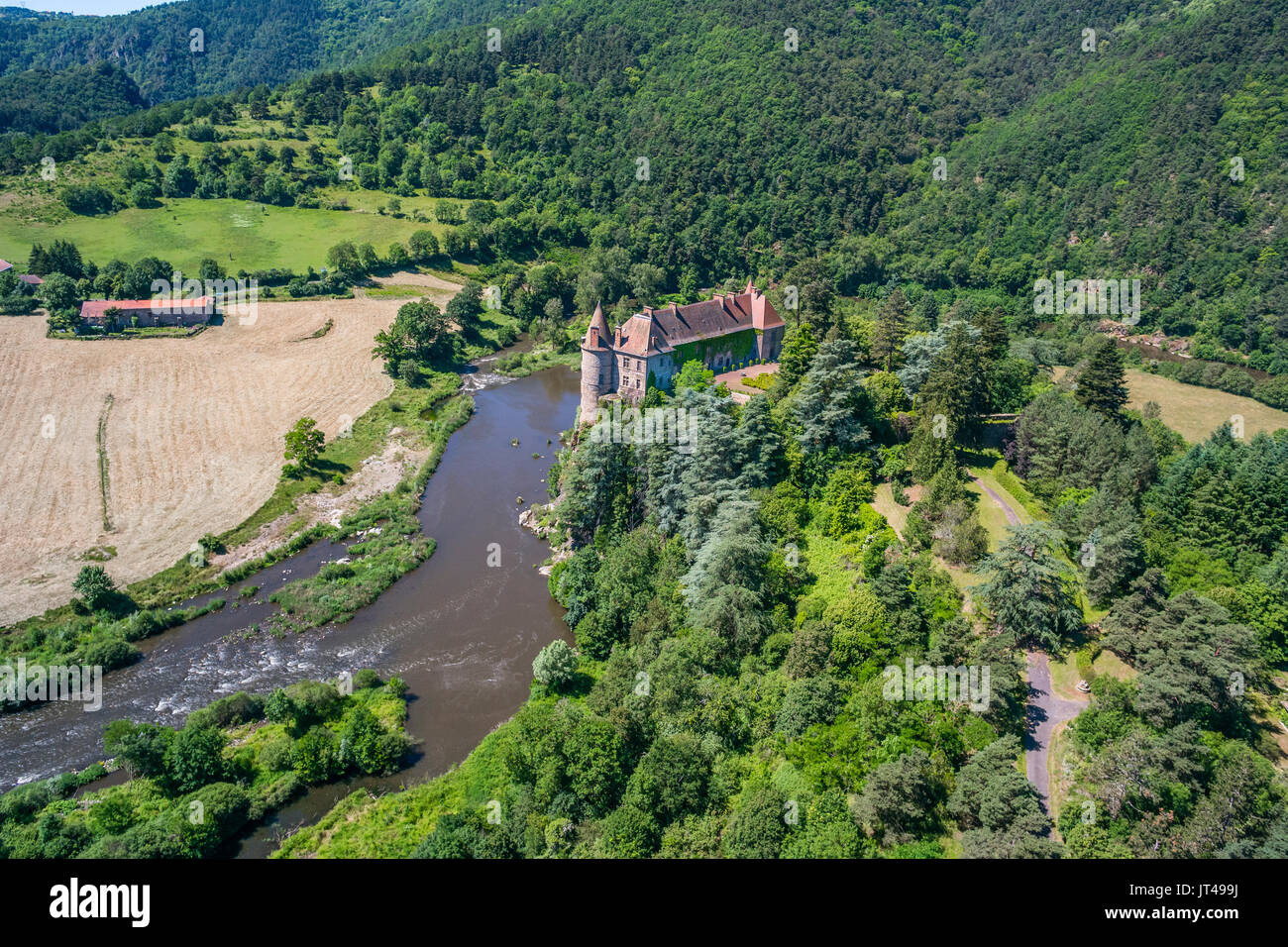 La France, la Haute-Loire, Lavoute-sur-Loire, château de Lavoute-Polignac Loire ci-dessus (vue aérienne) Banque D'Images