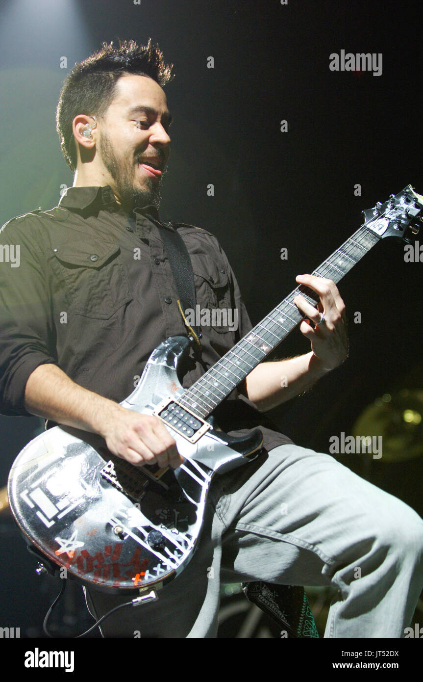 Mike Shinoda linkin park performing staples center los angeles, ca. Banque D'Images