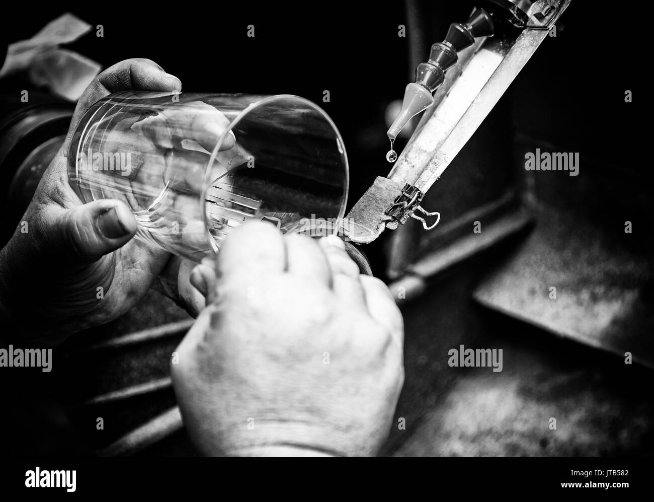 Tour de verre, le détail de l'outil pour travailler avec le verre Banque D'Images