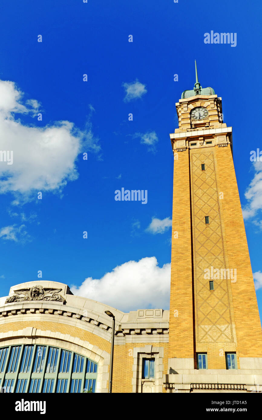Achevé en 1912, le marché de l'Ouest de Cleveland, Ohio, est un marché qui est devenu un point de repère pour les visiteurs de voir et les résidents à shop dans. Banque D'Images