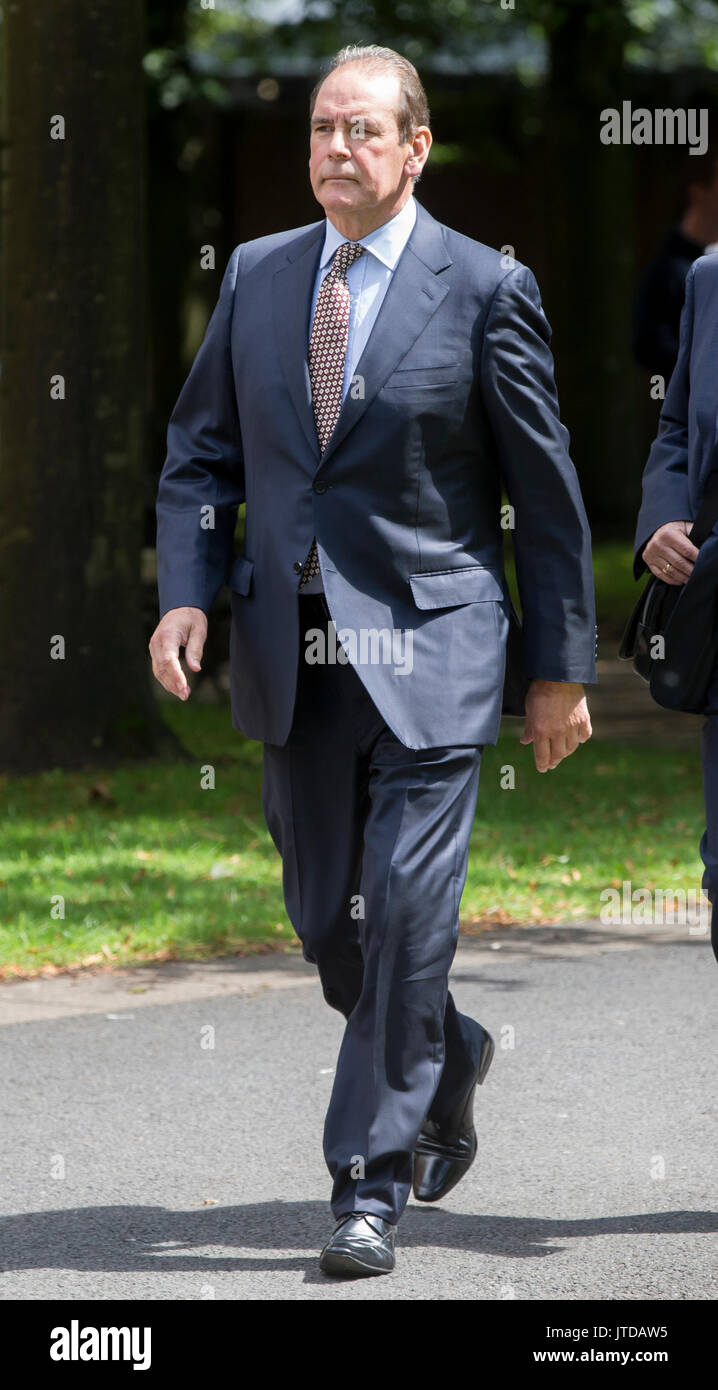 Yorkshire de l'ancien chef de la police de Merseyside et Sir Norman Bettison arrive à Warrington Cour des magistrats où il fait face à des accusations à la suite d'une enquête sur le désastre de Hillsborough et ses conséquences. Banque D'Images