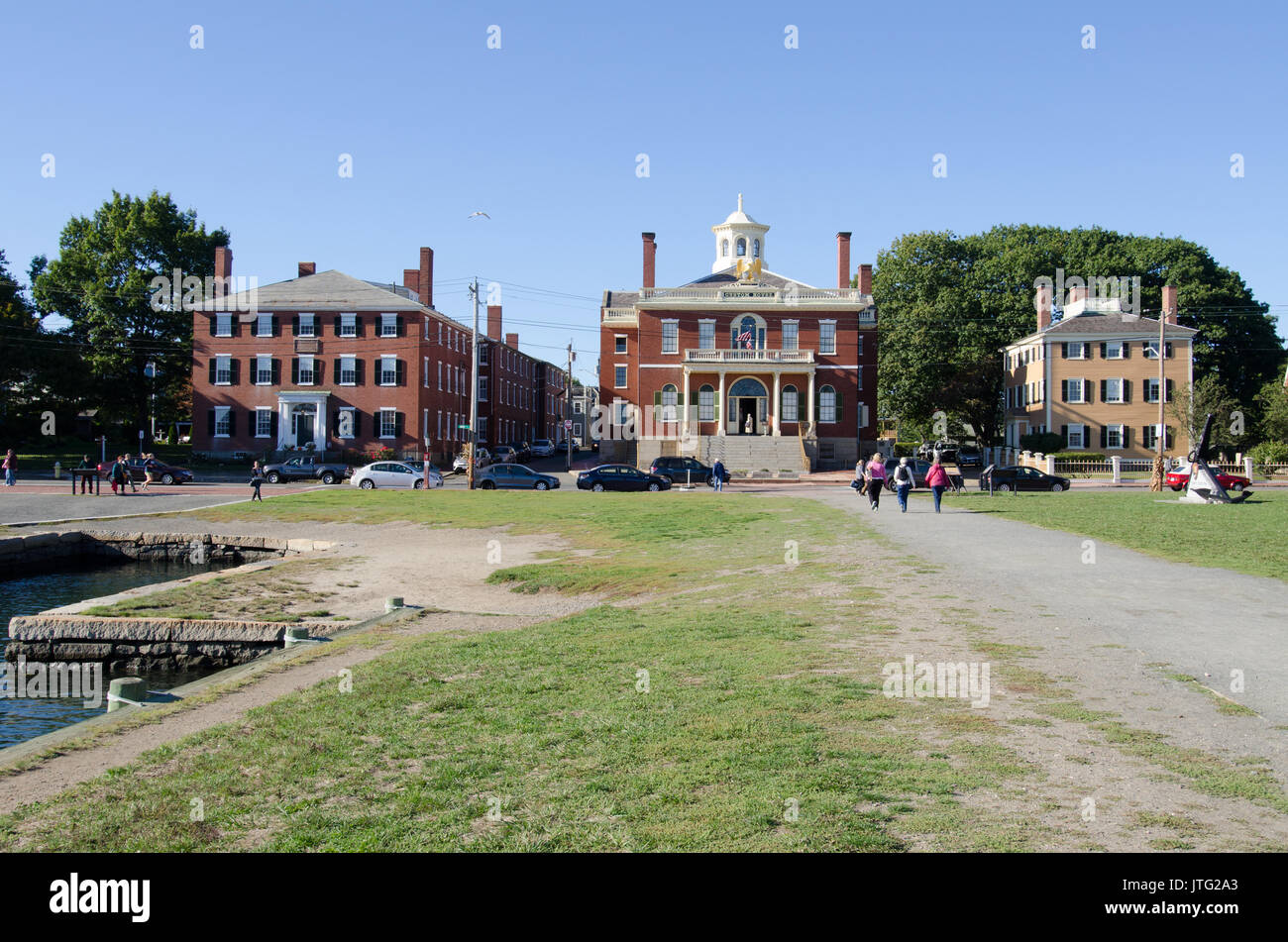 Bâtiments historiques sur le port de Salem, Massachusetts y compris le Custom House, Hawkes House et Derby House dans le Parc National Maritime de Salem Banque D'Images