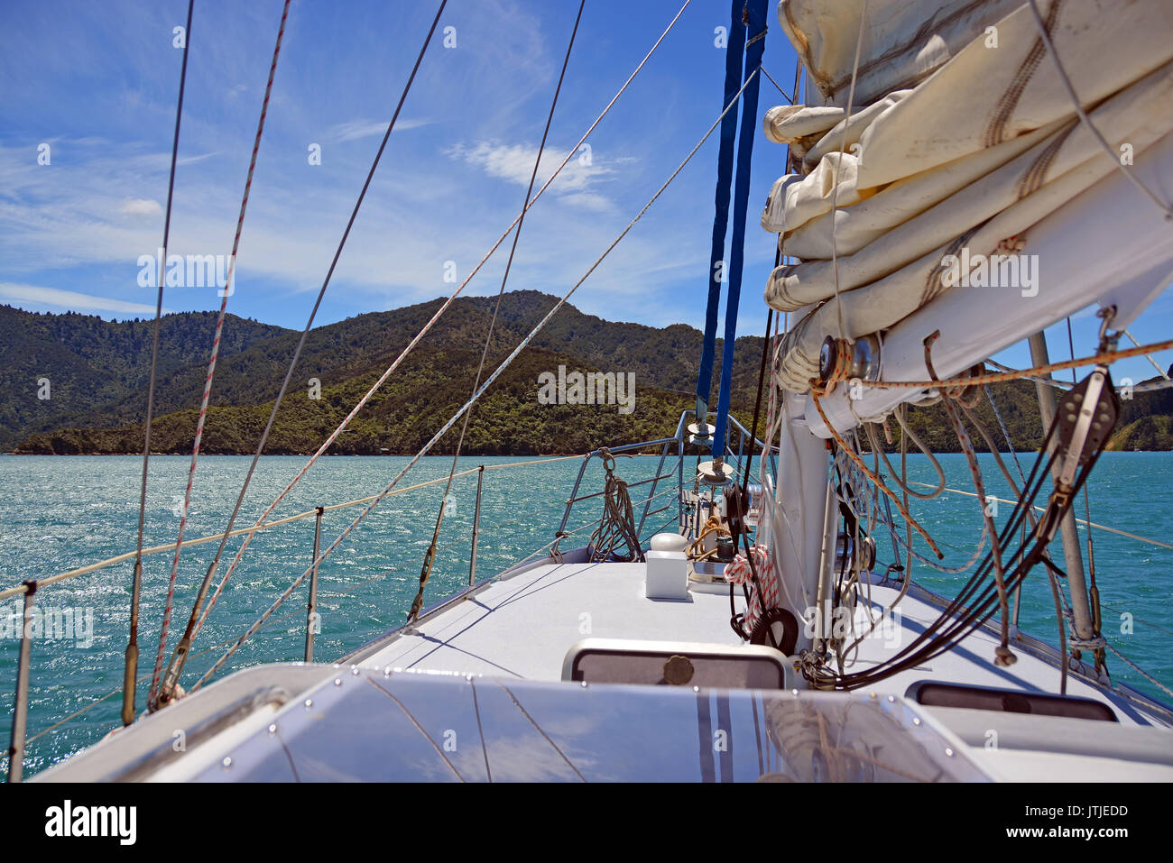 La voile sur le Marlborough Sounds, Nouvelle-Zélande Banque D'Images