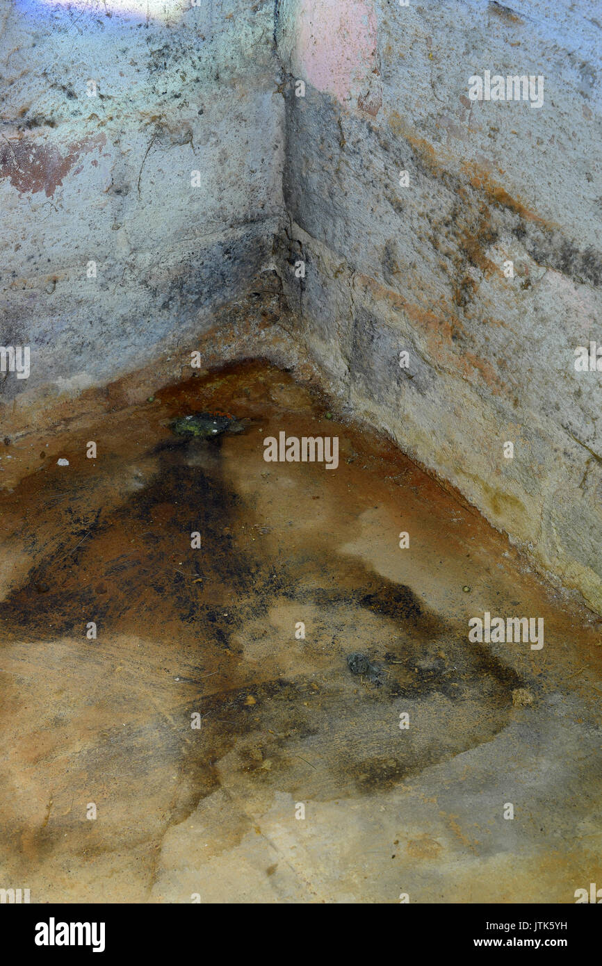 Moisissure D'eau Banque D'image Et Photos - Alamy