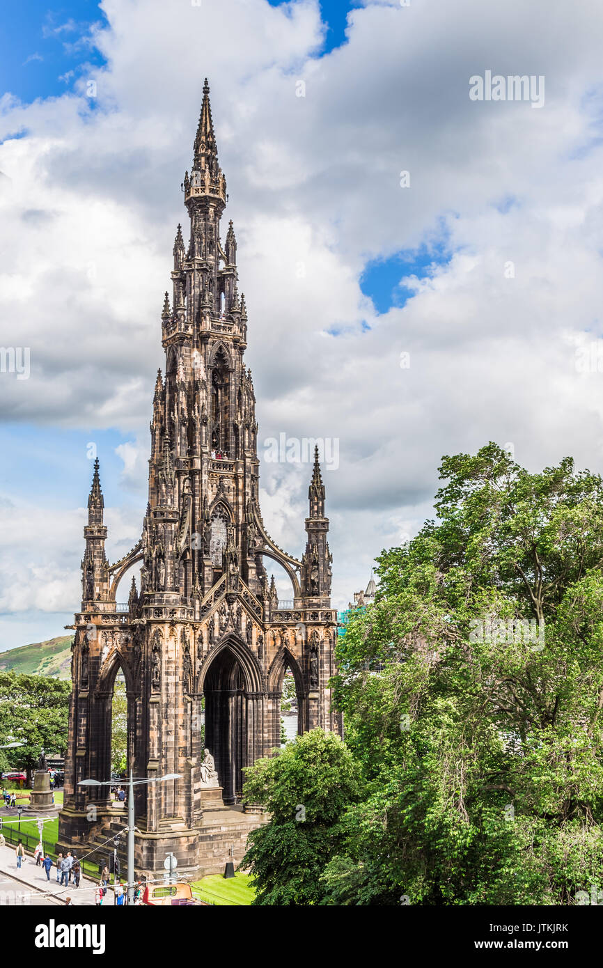 Scott Monument situé sur les jardins de Princes Street, dans le centre d'Édimbourg, Écosse Banque D'Images