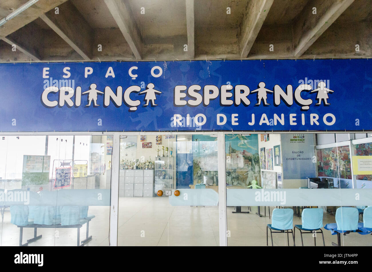 Espaco Crianca Esperança est une ONG à Rio de Janeiro qui permet d'éduquer les enfants des favelas, qui signifie littéralement "un espoir pour les enfants" Banque D'Images