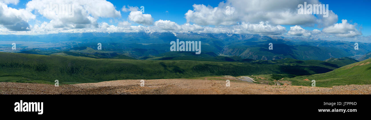 Paysage de montagnes de l'Altaï de vue à haute altitude. Aktru ridge Banque D'Images