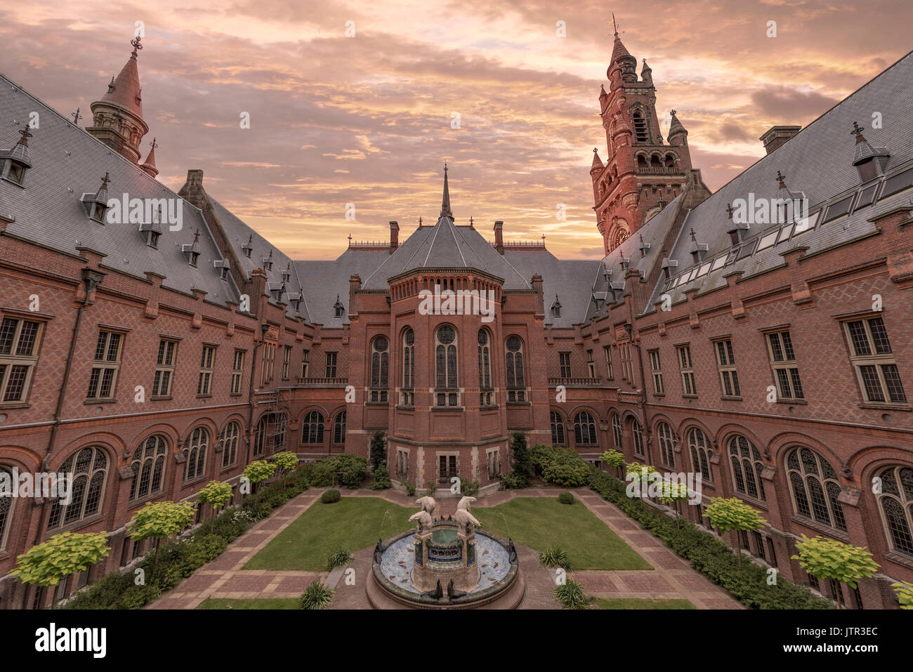 Palais de la paix, siège de la Cour internationale de justice de La Haye, Pays-Bas Banque D'Images