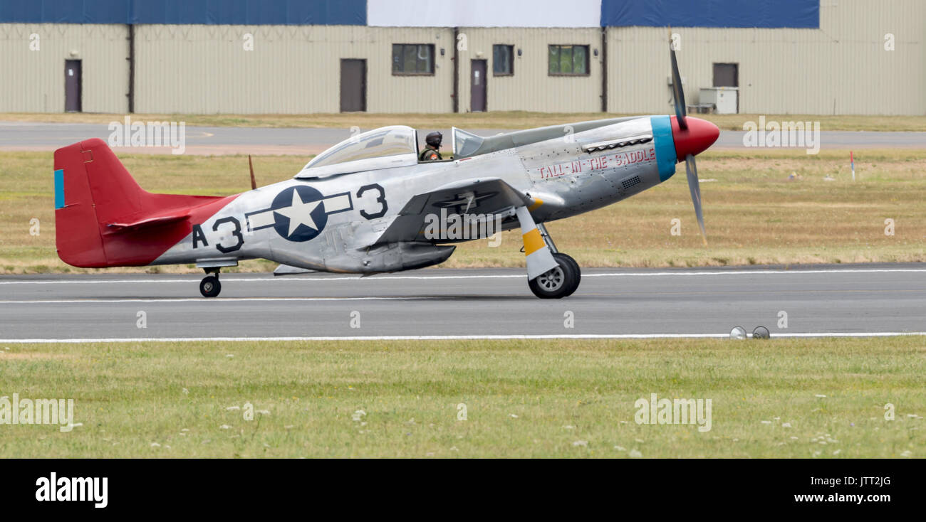 Mustang P51-D nord-américain « Tall in the Saddle » au Royal International Air Tattoo Banque D'Images