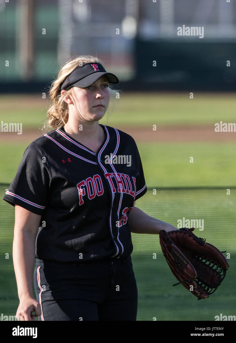 Action de softball avec Foothill vs Chico High School à Chico, Californie. Banque D'Images