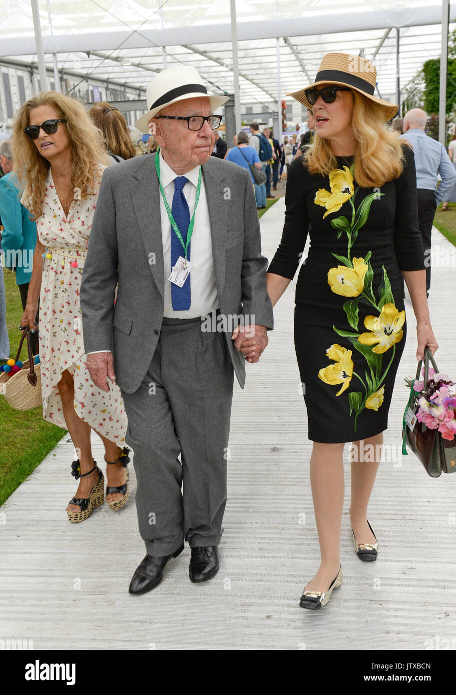 L'Australien Rupert Murdoch, magnat des médias américain visite le Chelsea Flower Show avec son épouse Jerry Hall le modèle américain et l'actrice. Banque D'Images