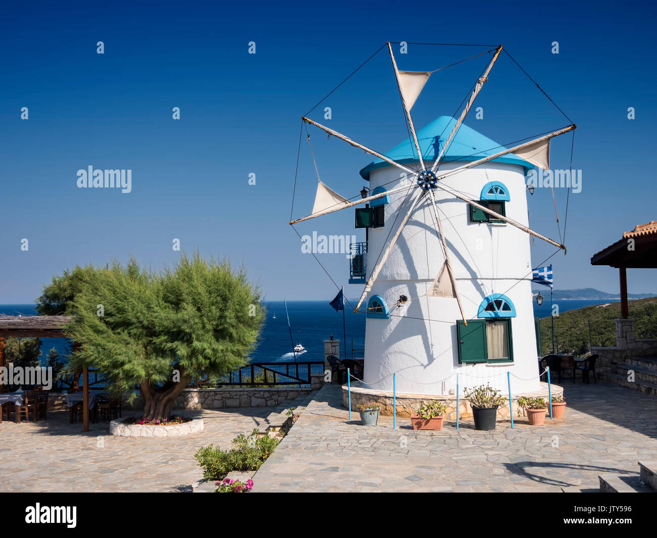 Moulin à vent traditionnel à l'île de Zakynthos en Grèce Banque D'Images