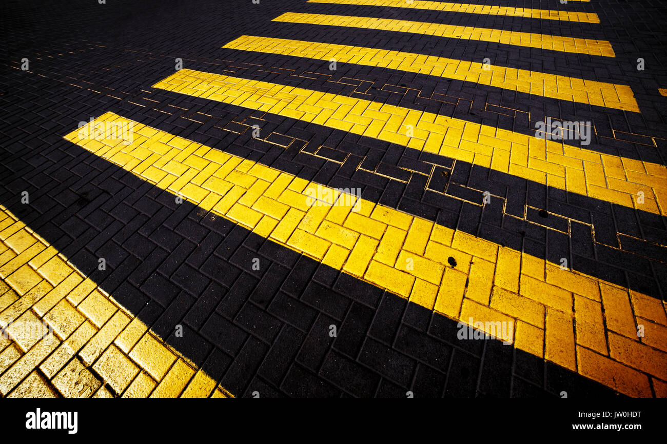 Concordance jaune sur la route, abstract background Banque D'Images