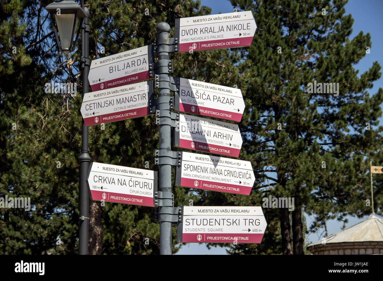 Cetinje, Monténégro - Signalisation touristique Banque D'Images