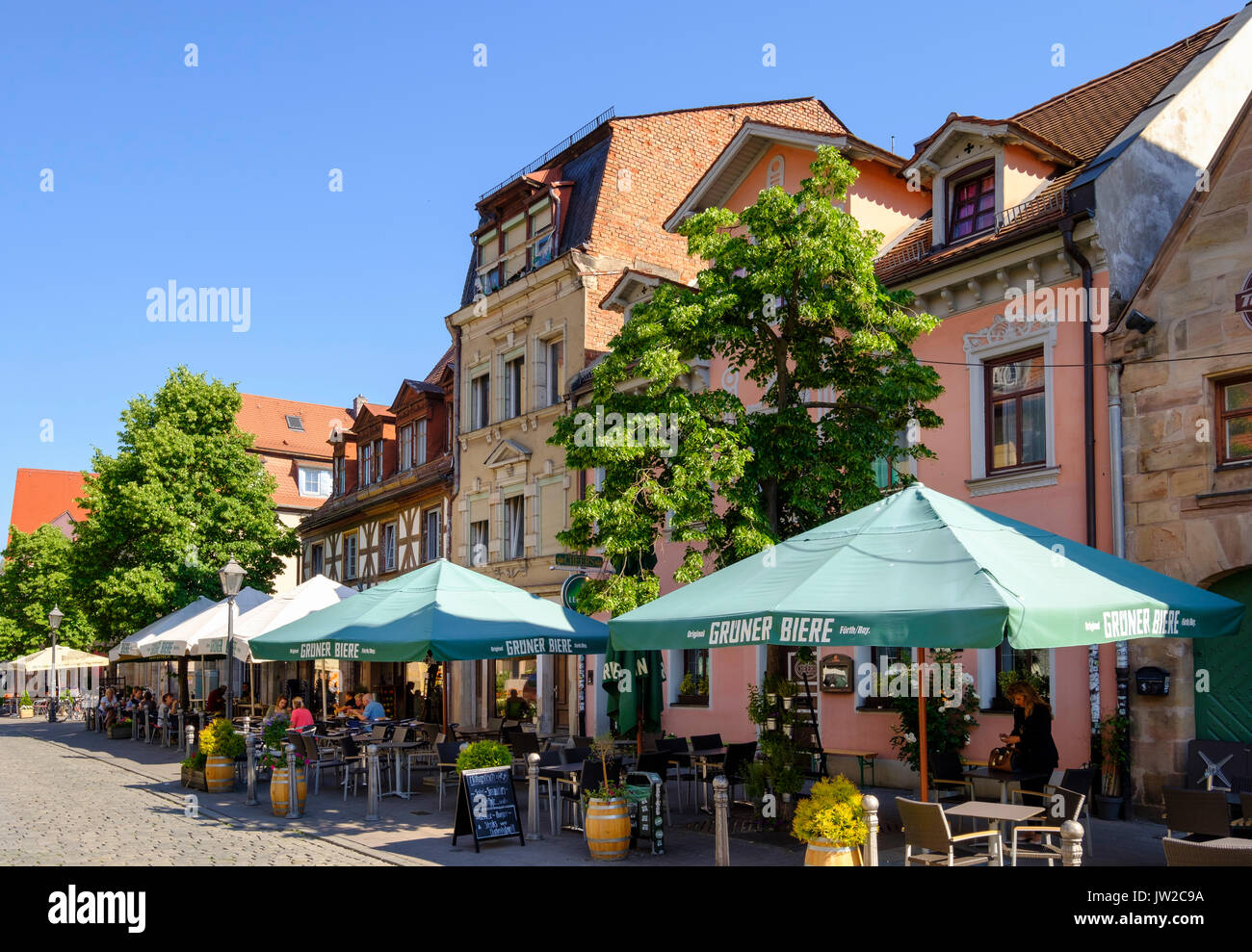Restaurants dans Gustavstraße, la vieille ville, Fürth, moyenne-Franconie, Franconie, Bavière, Allemagne Banque D'Images
