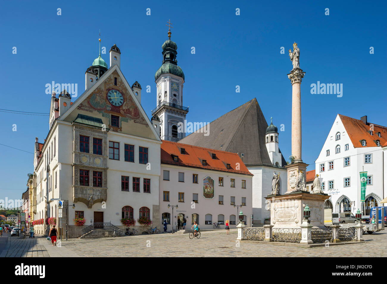 Mairie, ville église paroissiale St Georg, la colonne mariale, Marienplatz, Freising, Upper Bavaria, Bavaria, Germany Banque D'Images