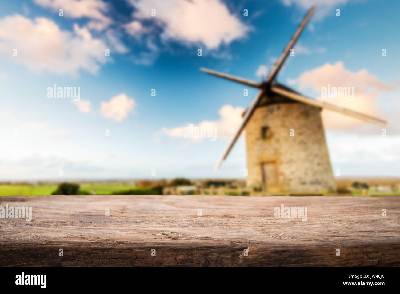 Moulin en campagne, plaçant produit modèle de conception. Banque D'Images