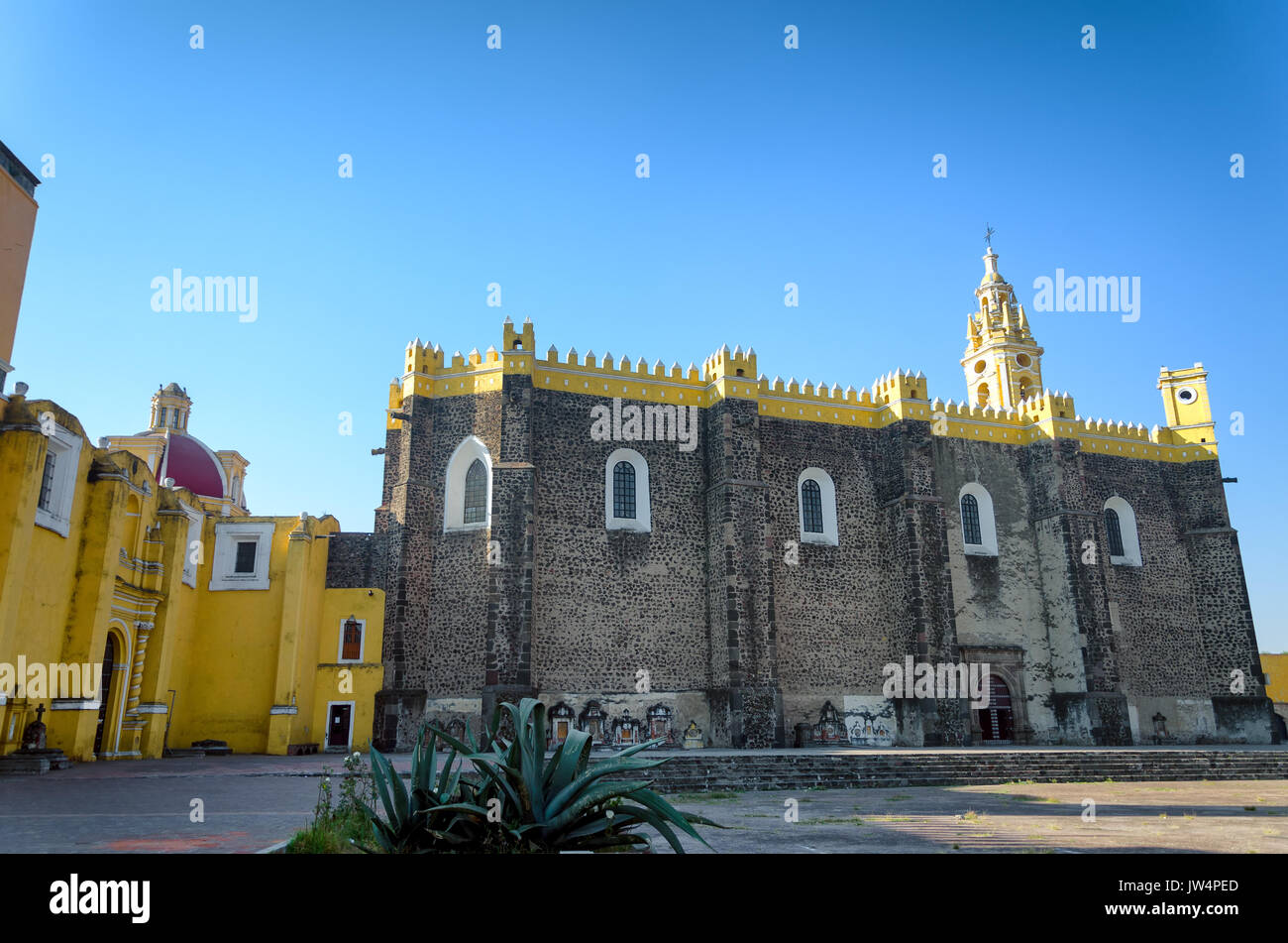 Vue de la San Gabriel et à Cholula ville de Puebla, Mexique Banque D'Images