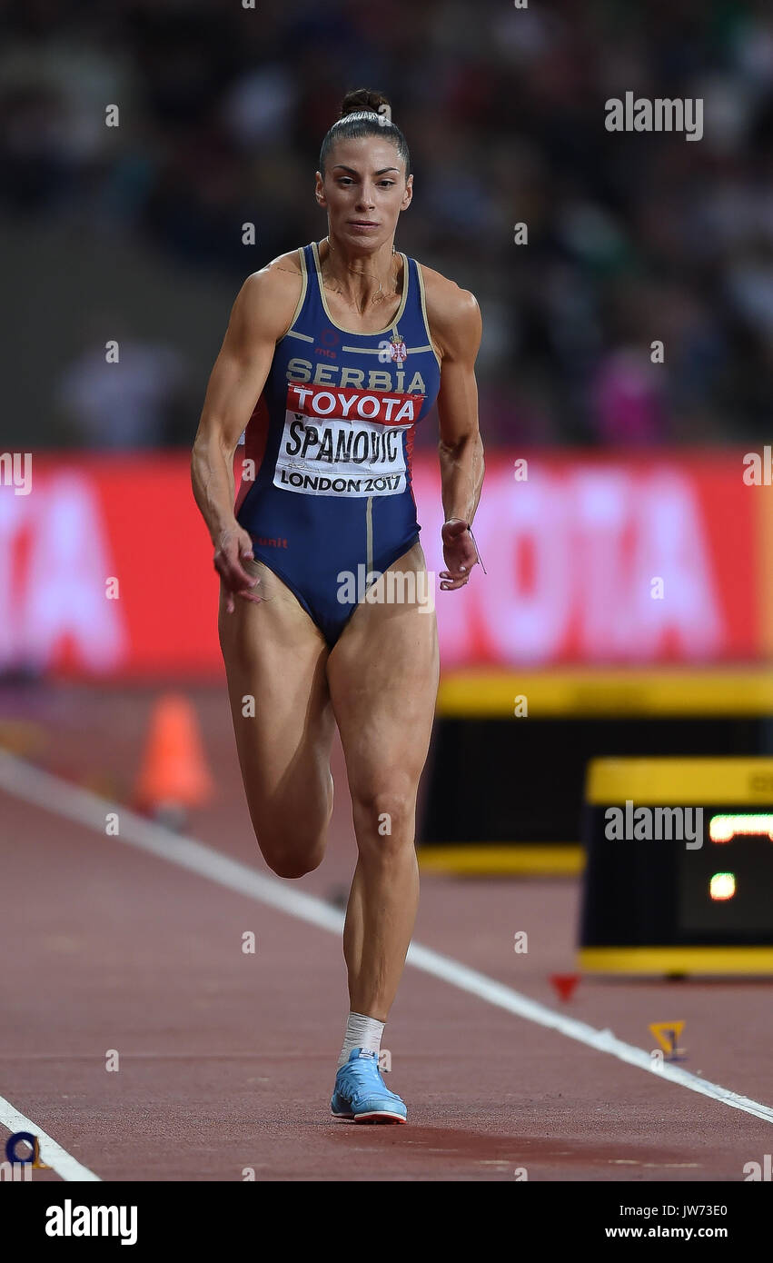 Londres, Royaume-Uni. Août 11, 2017. Ivana Španovic de Serbie sauts dans la finale du saut en longueur à Londres à la 2017 es Championnats du monde d'athlétisme. Credit : Ulrik Pedersen/Alamy Live News Banque D'Images