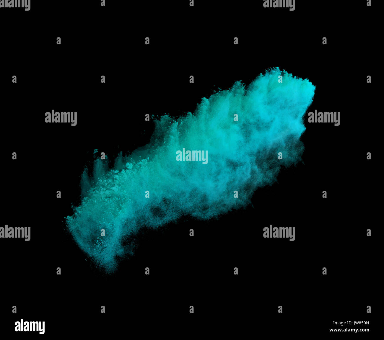 Explosion de poudre bleu isolé sur fond noir Banque D'Images