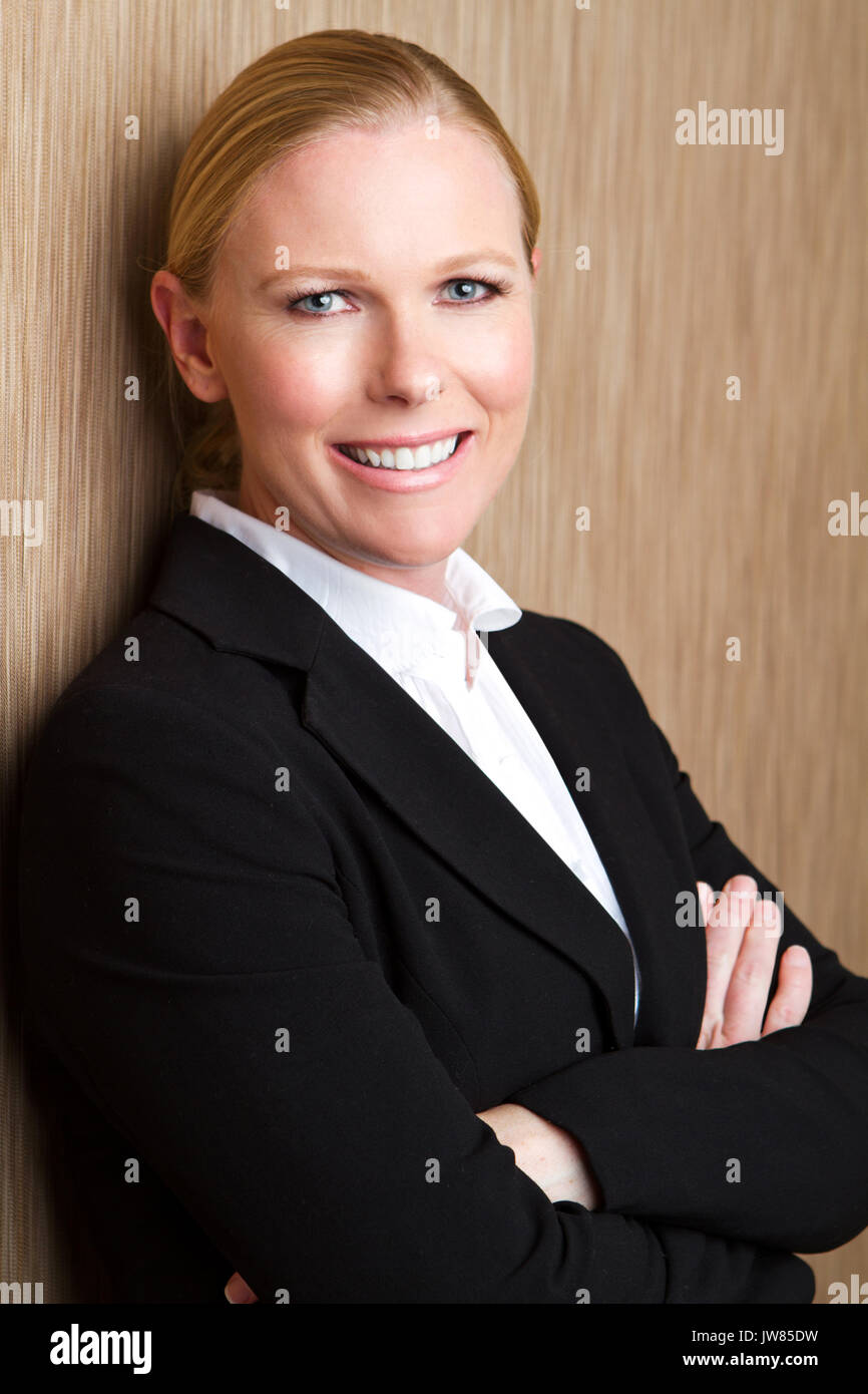 Confiant Smiling Businesswoman Banque D'Images