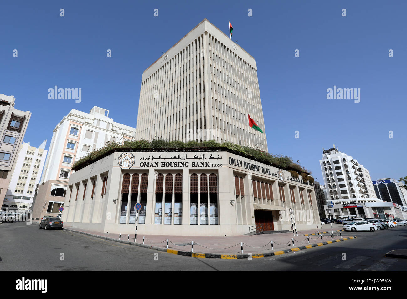 Les bureaux de l'Oman Housing Bank sur Markzi Mutrah Al Tijari stree dans le district de Jounieh, Muscat, Oman, le 7 août 2017. Banque D'Images
