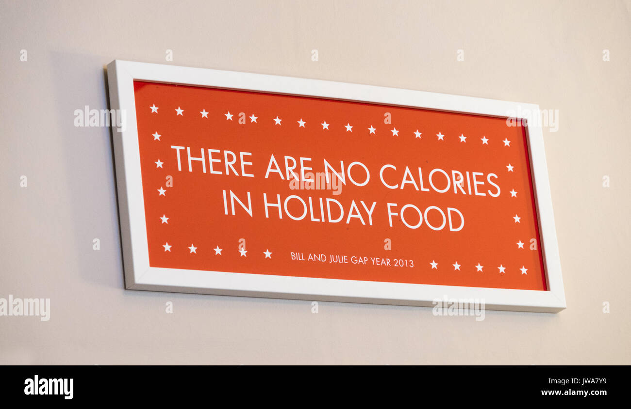 Une affiche qui dit "Il n'y a pas de calories en maison de nourriture". Banque D'Images