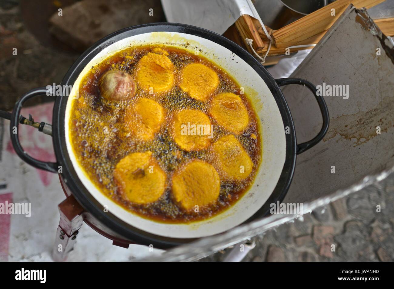 Acaraje,un plat traditionnel. Banque D'Images