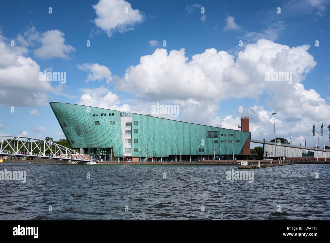 Le Centre des sciences NEMO à Osterdok, Amsterdam, Hollande du Nord, Pays-Bas Banque D'Images