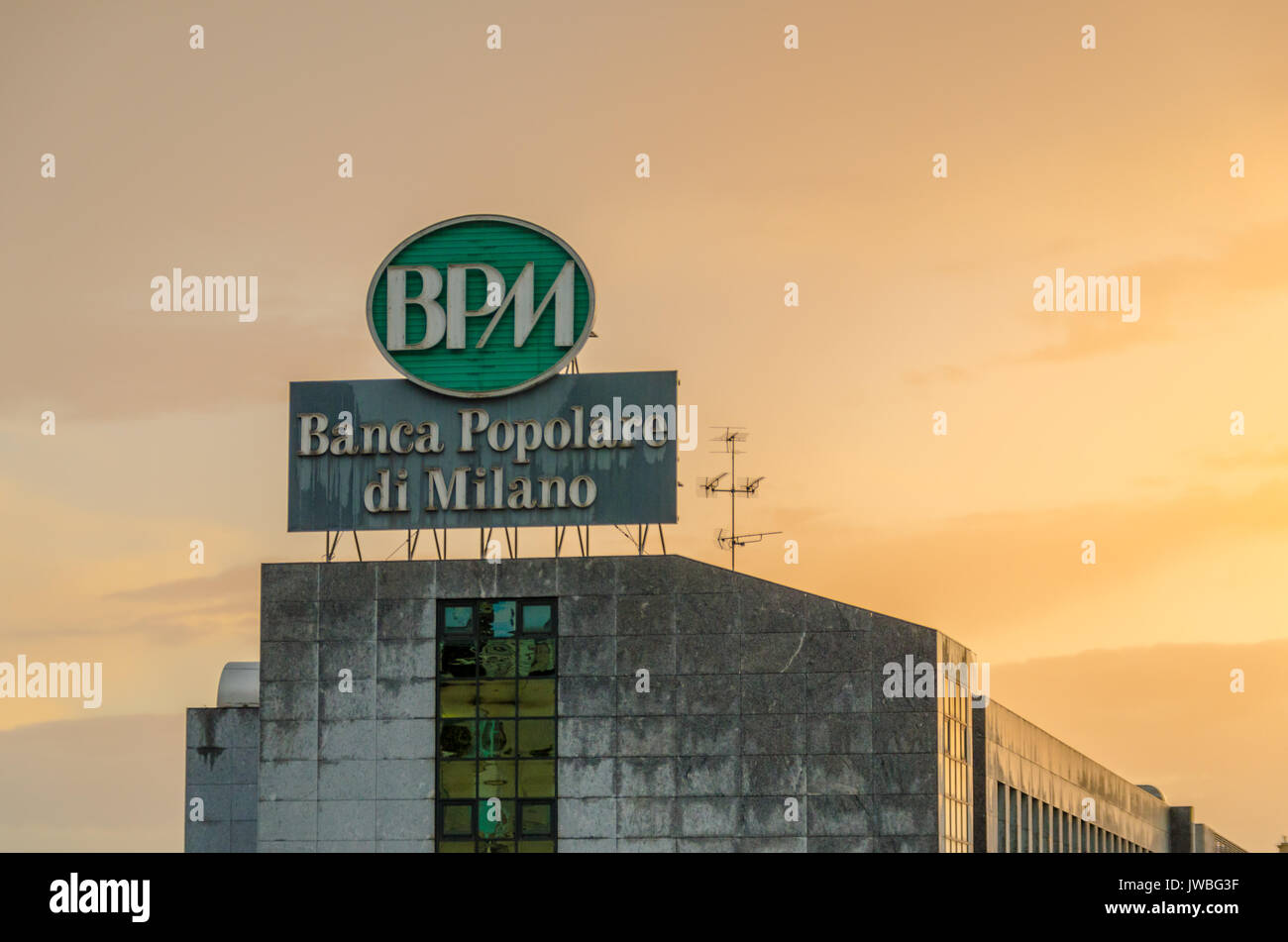 Banca Popolare di Milano S.p.A. appelé Bipiemme ou simplement BPM est une banque italienne basée à Milan, en Lombardie. Banque D'Images
