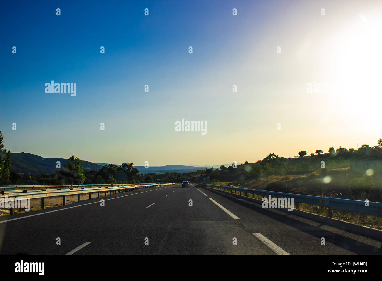 Autovia N-66. Road, horizon, voiture. L'Espagne. Photo prise - 29 juillet 2017. Banque D'Images