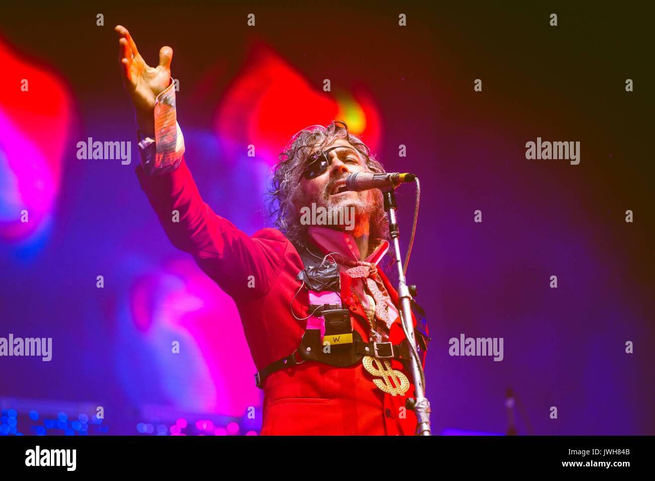 Baie de Watergate, Newquay, Cornwall, Royaume-Uni. 11 août 2017. Vendredi, jour 3, The Flaming Lips effectuer au Surf Boardmasters et Festival de musique. © Vous Bailey / Alamy Live News Banque D'Images