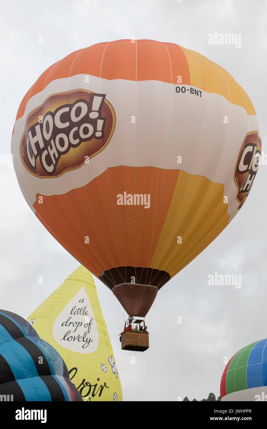 OO-BNT Cameron N-160 Choco Choco à Bristol International Balloon Fiesta 2017 tenue à Ashton Court Estate à Bristol, Angleterre. Banque D'Images