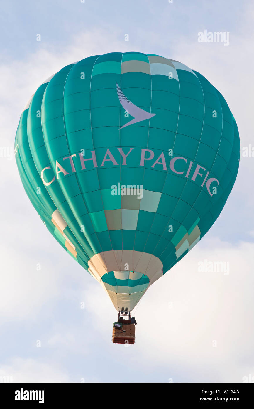 G-CXCX Cameron N-90 de Cathay Pacific à Bristol International Balloon Fiesta 2017 tenue à Ashton Court Estate à Bristol, Angleterre. Banque D'Images