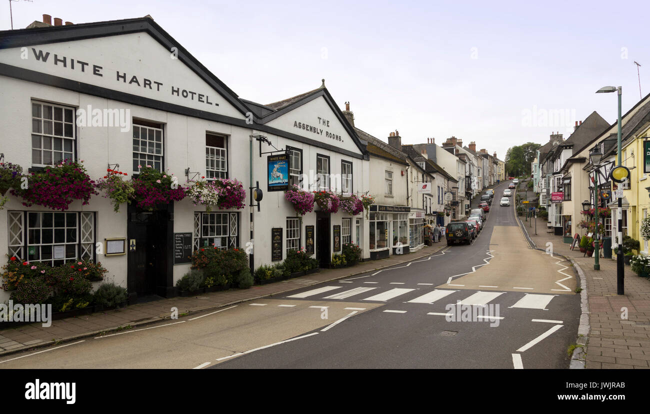 The White Hart Hotel, Church Street,Modbury, Devon, un marché de la ville historique dans le quartier de South Hams Banque D'Images