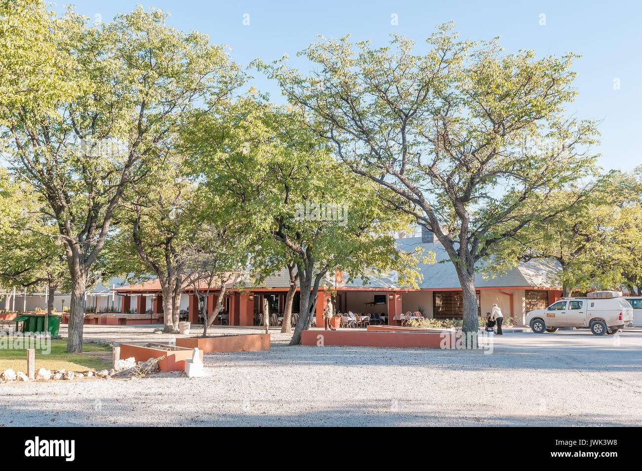 Parc national d'Etosha, Namibie - Juin 22, 2017 : Le restaurant de l'Halali Rest Camp dans le Parc National d'Etosha, Namibie Banque D'Images