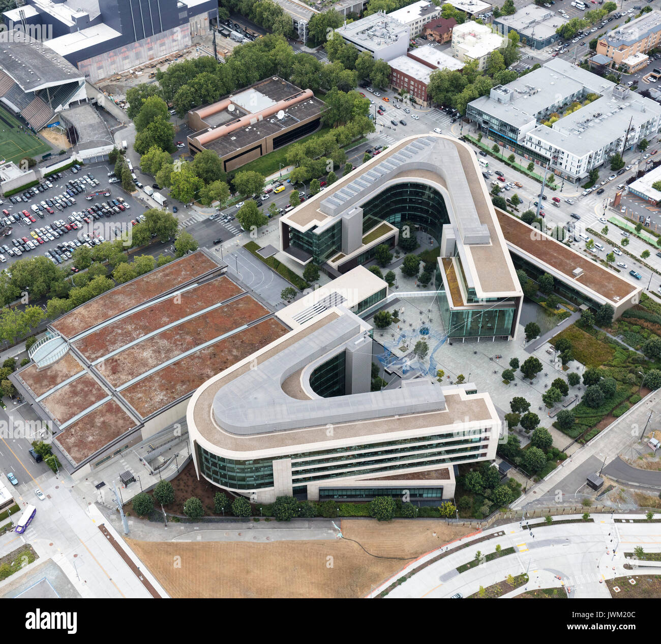 Vue aérienne de la Bill & Melinda Gates Foundation Centre d'accueil et appartement adjacent et complexe de bureaux, Seattle, Washington State, USA Banque D'Images