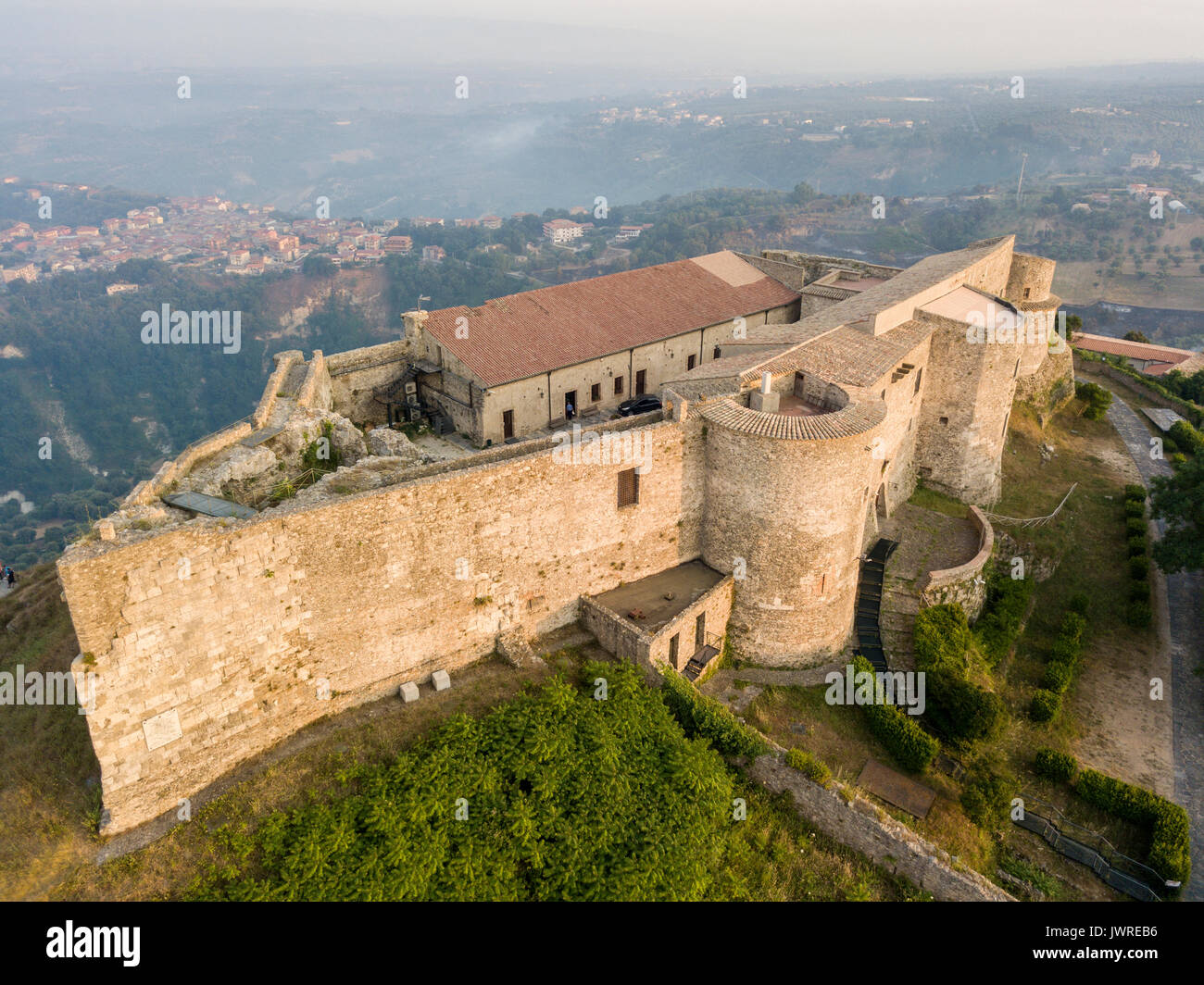 Vue aérienne de Normanno Svevo Castle, Vibo Valentia, Calabre, Italie Banque D'Images