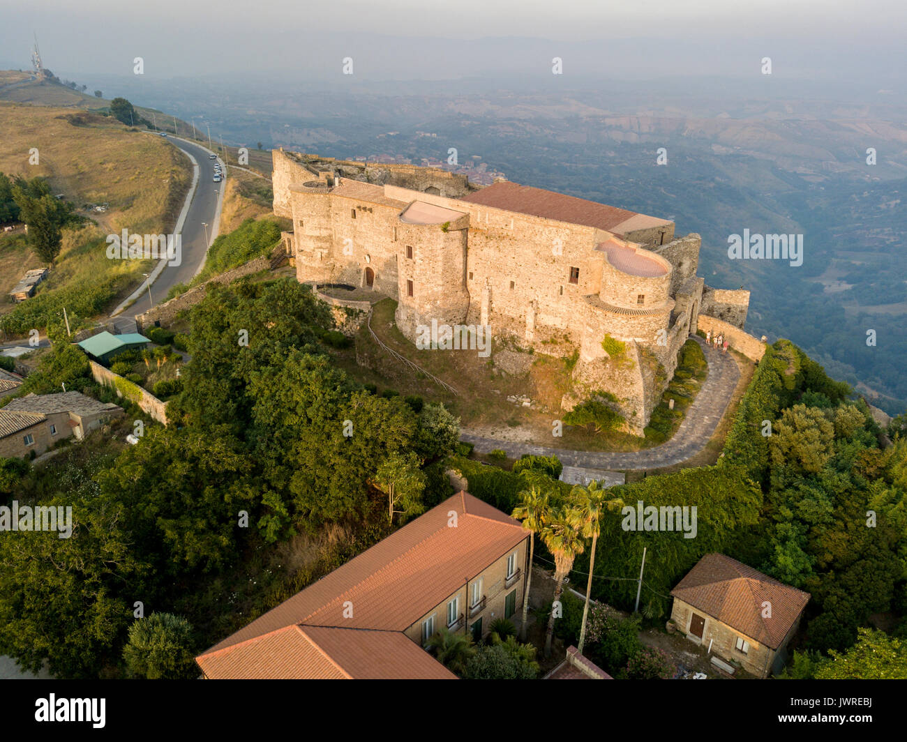 Vue aérienne de Normanno Svevo Castle, Vibo Valentia, Calabre, Italie Banque D'Images