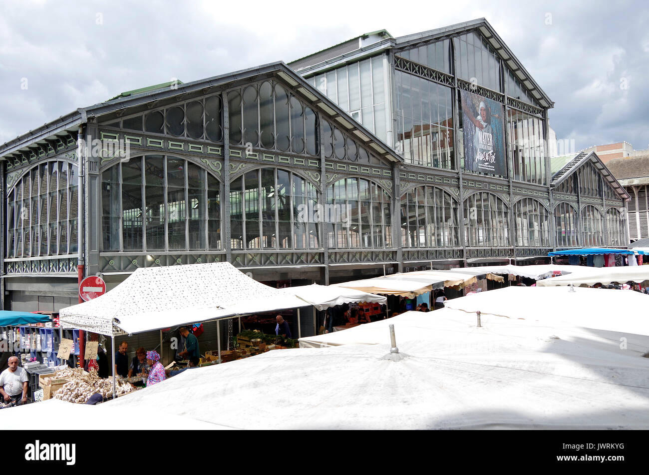 Le marché 1893 hall, St Denis, Paris France, 2005-6, rénové au coeur de St Denis, dans un quartier animé, avec un énorme marché de rue traditionnels Banque D'Images