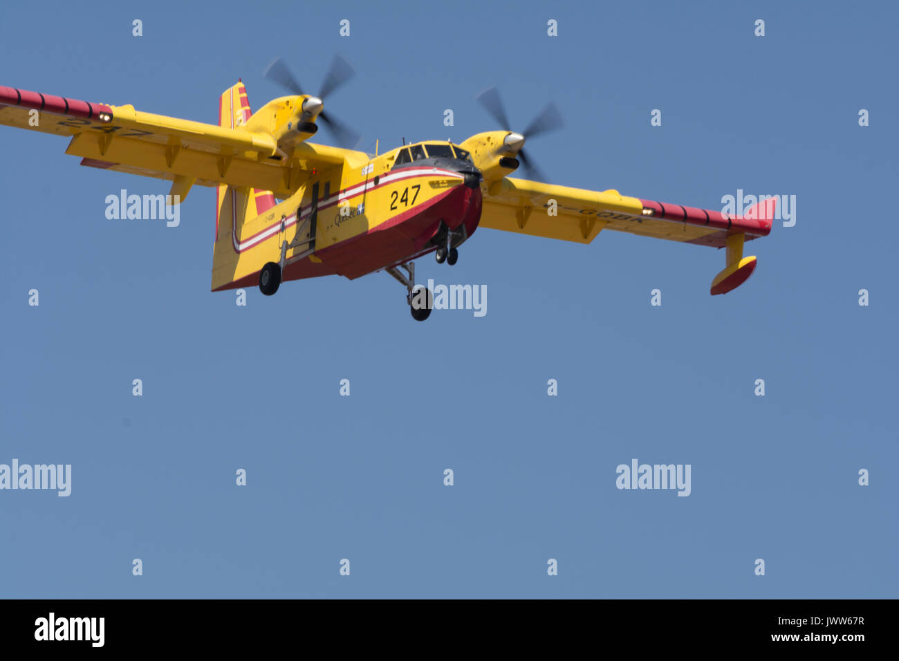L'aéroport de Van Nuys, CA, USA. 13e Août 2017. À partir de 247 Canada souper Scopper est arrivé à Los Angeles pour l'appui de la reste de la saison. Credit : Chester Brown/Alamy Live News Banque D'Images