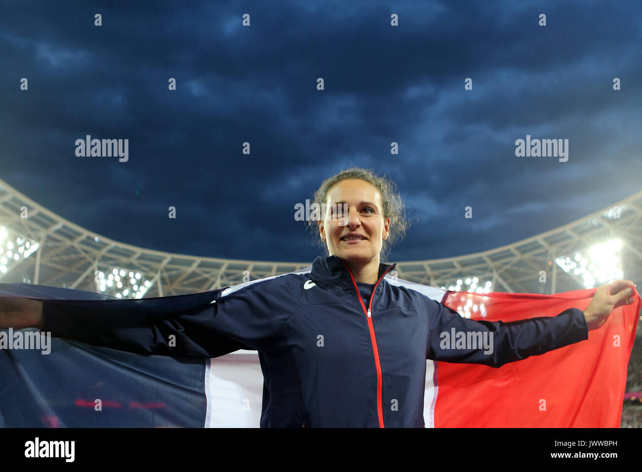 Londres, Royaume-Uni. 13 août 2017. Mélina ROBERT-MICHON (France) la célébration de la troisième place de la Women's Discus finale aux Championnats du monde IAAF 2017, Queen Elizabeth Olympic Park, Stratford, London, UK. Crédit : Simon Balson/Alamy Live News Banque D'Images