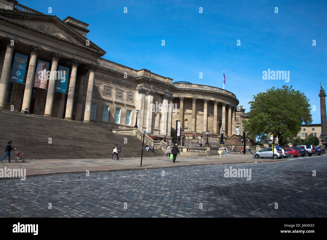 Le World Museum Liverpool et la Bibliothèque Centrale William Brown St Liverpool Merseyside England Banque D'Images