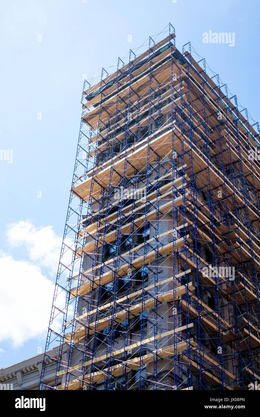 Nouveau bâtiment en construction dans le quartier SoHo de Manhattan à New York City, montrant les échafaudages Banque D'Images