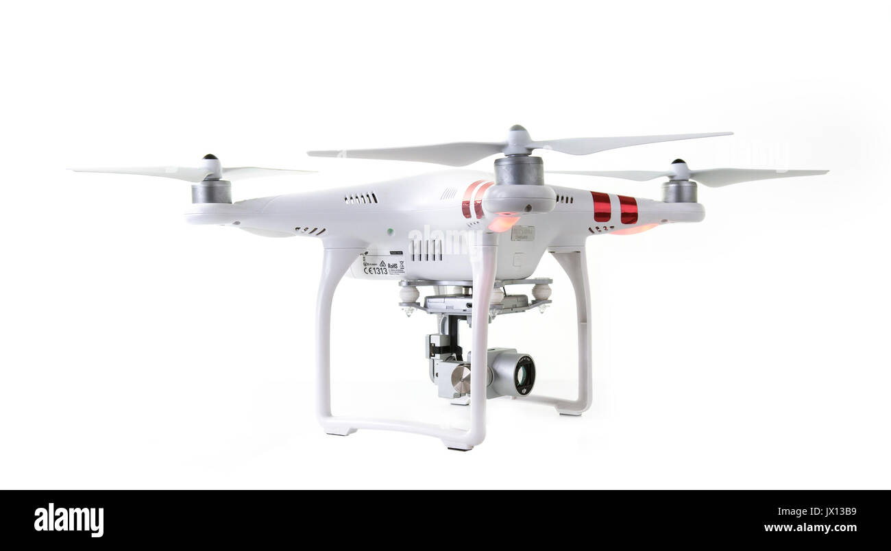 SWINDON, UK - 1 août 2017 : DJI Phantom 3 Drone sur un fond blanc Banque D'Images